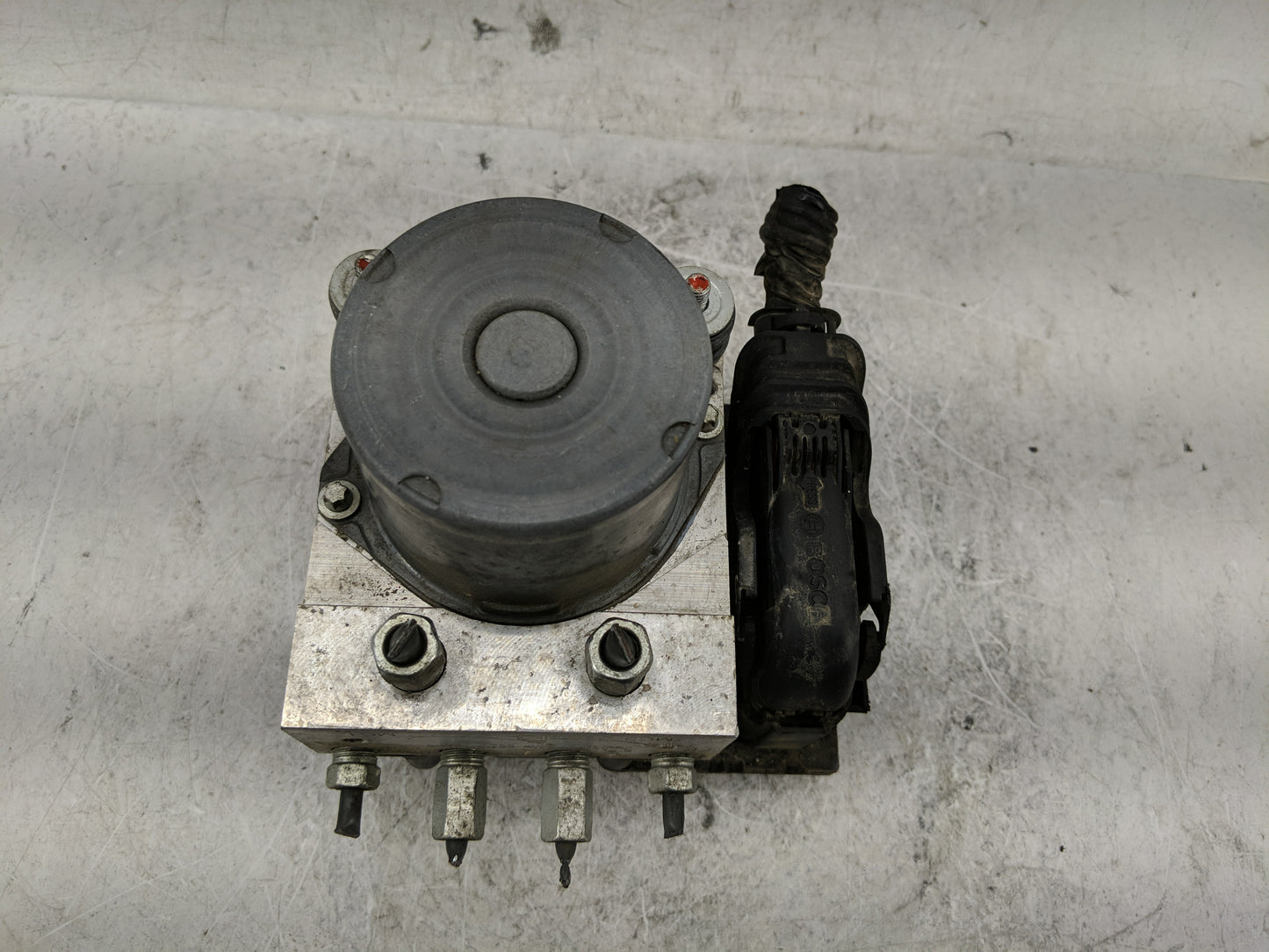 2010-2013 Suzuki Sx4 ABS Pump Control Module Replacement P/N:265 951 Fits Fits 2010 2011 2012 2013 OEM Used Auto Parts - Oem