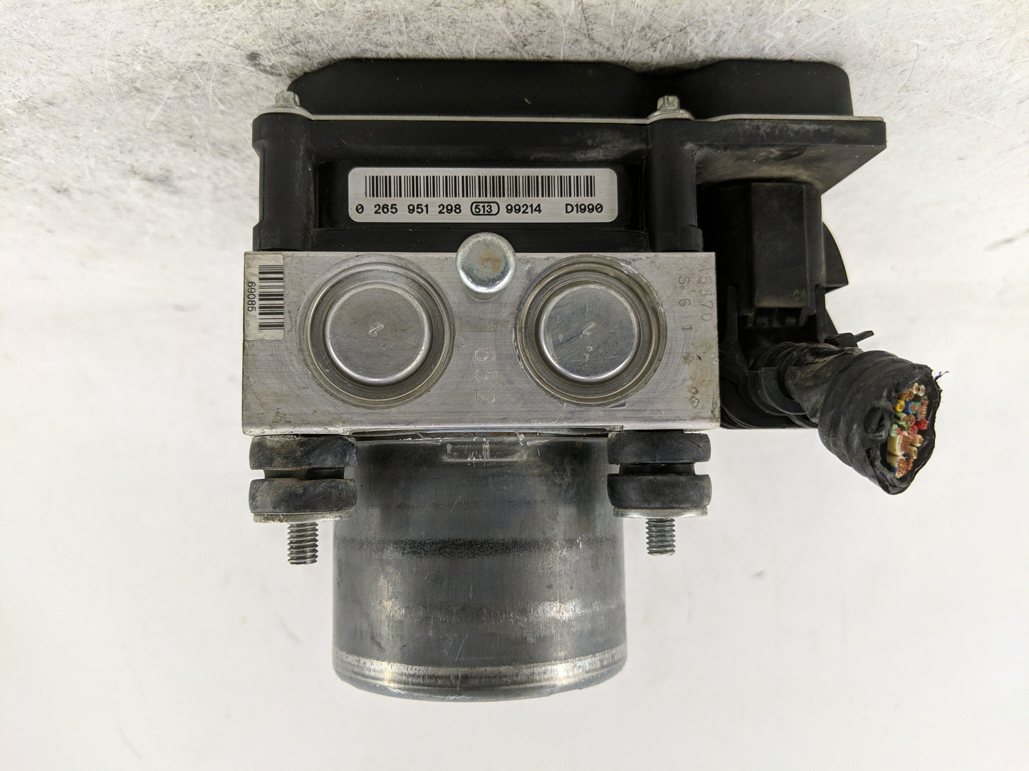 2010-2013 Suzuki Sx4 ABS Pump Control Module Replacement P/N:265 951 Fits Fits 2010 2011 2012 2013 OEM Used Auto Parts - Oem