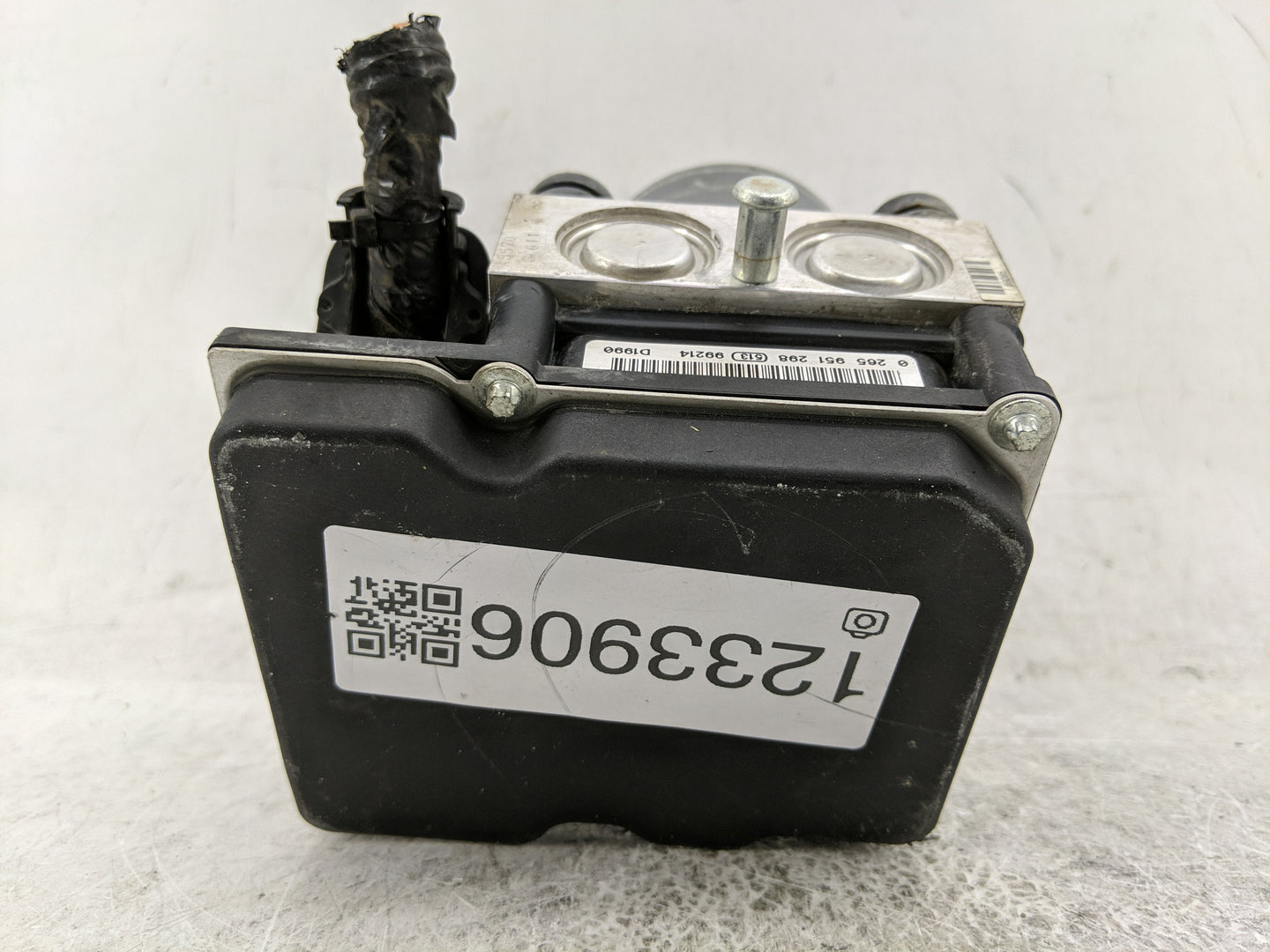 2010-2013 Suzuki Sx4 ABS Pump Control Module Replacement P/N:265 951 Fits Fits 2010 2011 2012 2013 OEM Used Auto Parts - Oem