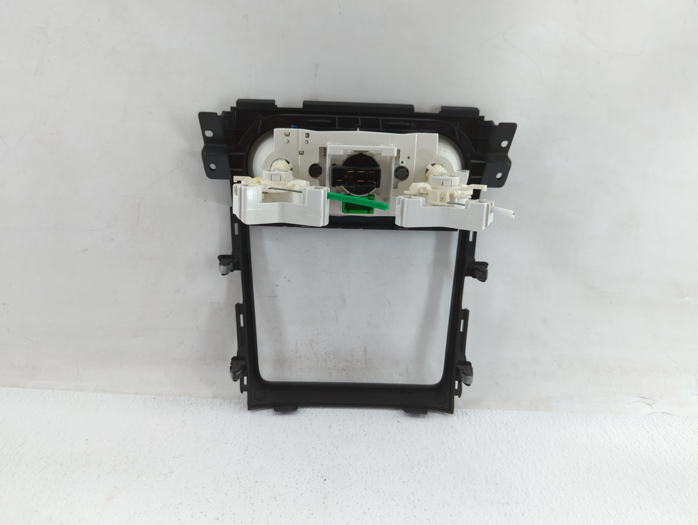 2007-2013 Suzuki Sx4 Climate Control Module Temperature AC/Heater Replacement P/N:73824-79J0 Fits OEM Used Auto Parts - Oemu