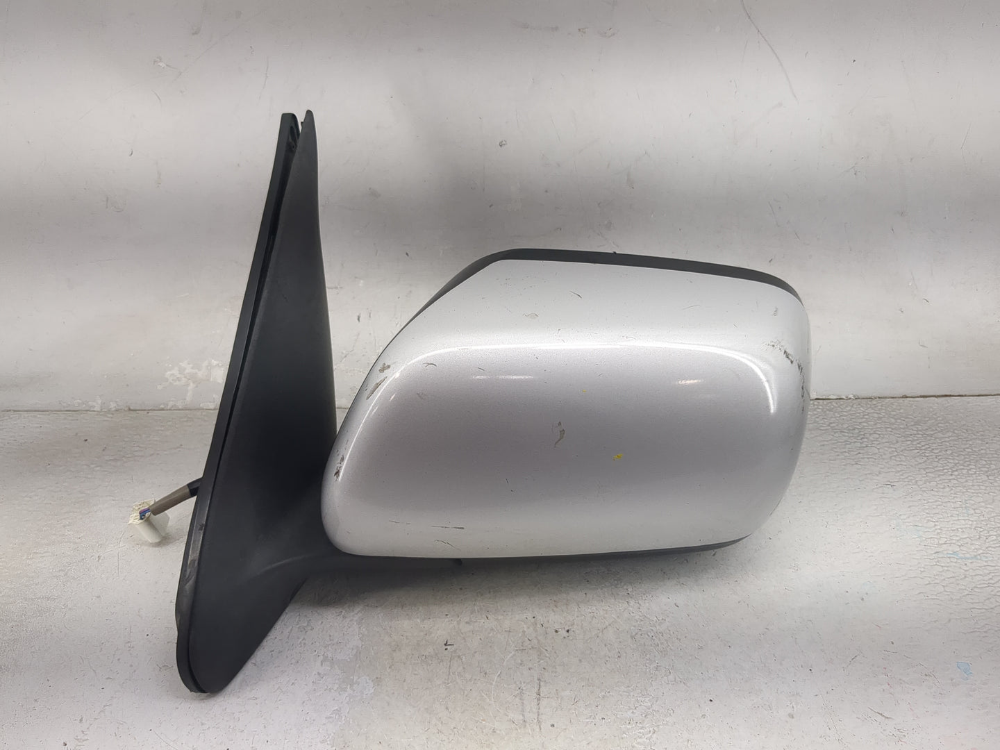 2010 Suzuki Vitara Driver Side View Mirror - Left Door Mirror OEM Used - Oemusedautoparts1.com