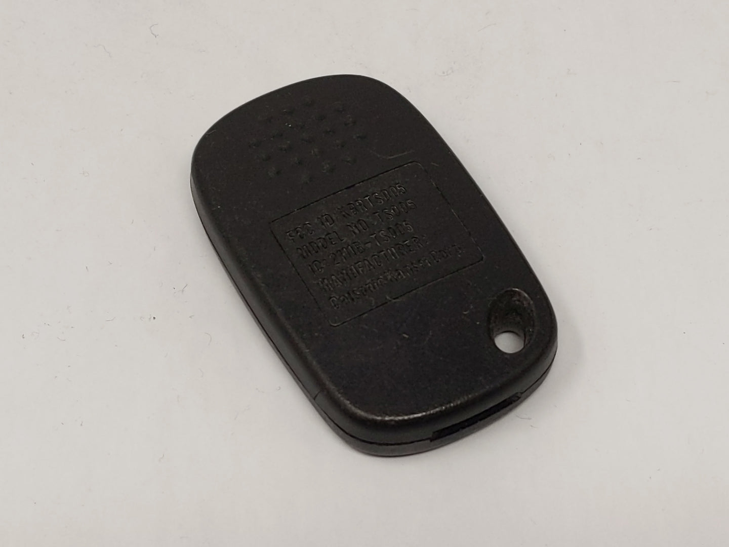 2010 Suzuki Vitara Keyless Entry Remote Kbrts005 Ic: 2111b-Ts005 3 Buttons - Oemusedautoparts1.com