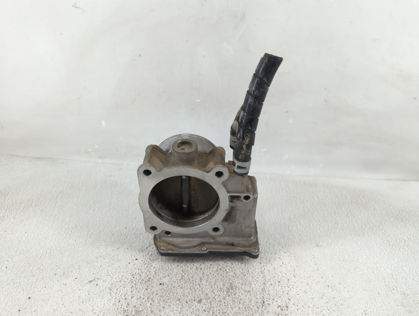 2005-2018 Toyota Avalon Throttle Body P/N:22030-0P050 Fits OEM Used Auto Parts - Oemusedautoparts1.com