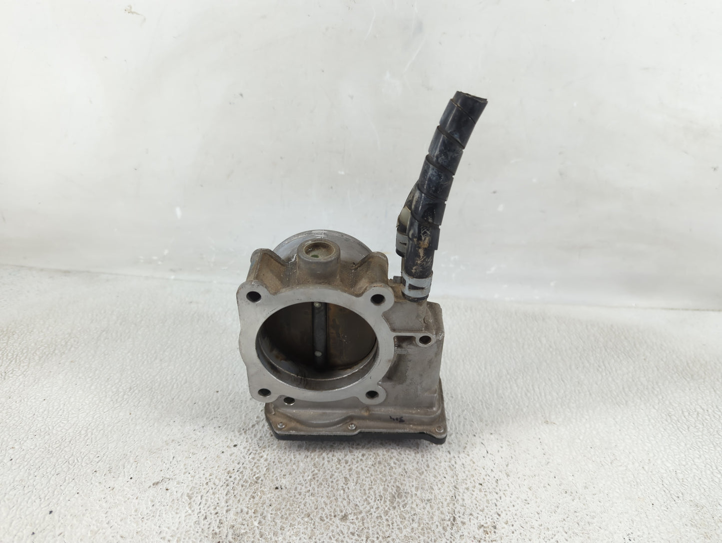 2005-2018 Toyota Avalon Throttle Body P/N:22030-0P050 Fits OEM Used Auto Parts - Oemusedautoparts1.com