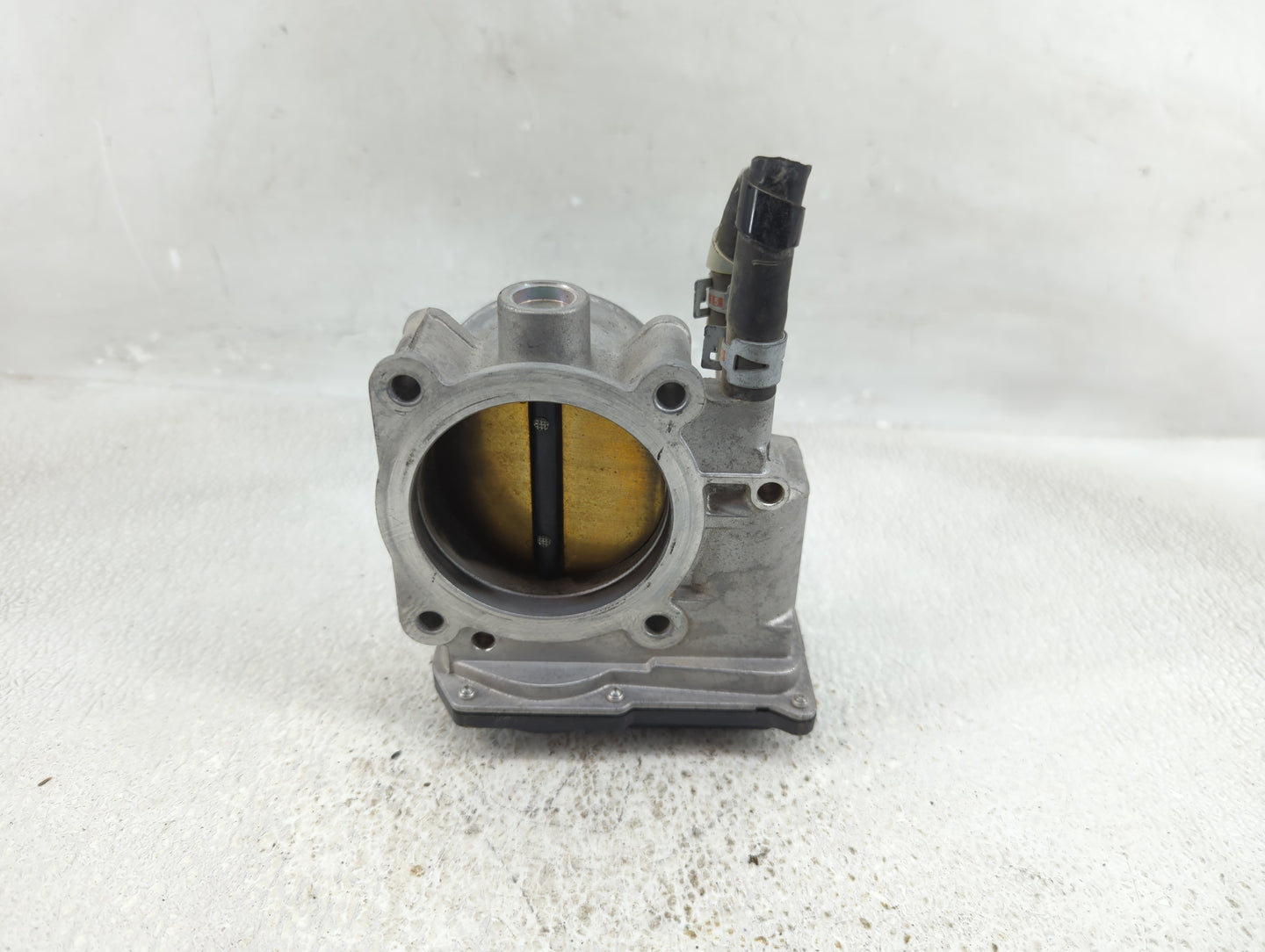 2005-2018 Toyota Avalon Throttle Body P/N:22030-31030 22030-0P050 Fits OEM Used Auto Parts - Oemusedautoparts1.com