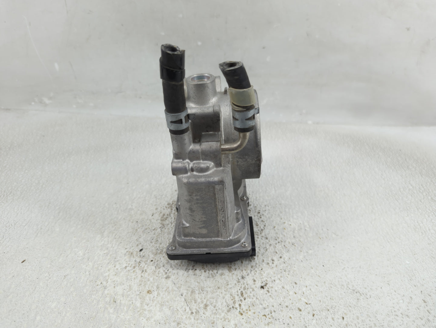 2005-2018 Toyota Avalon Throttle Body P/N:22030-31030 22030-0P050 Fits OEM Used Auto Parts - Oemusedautoparts1.com
