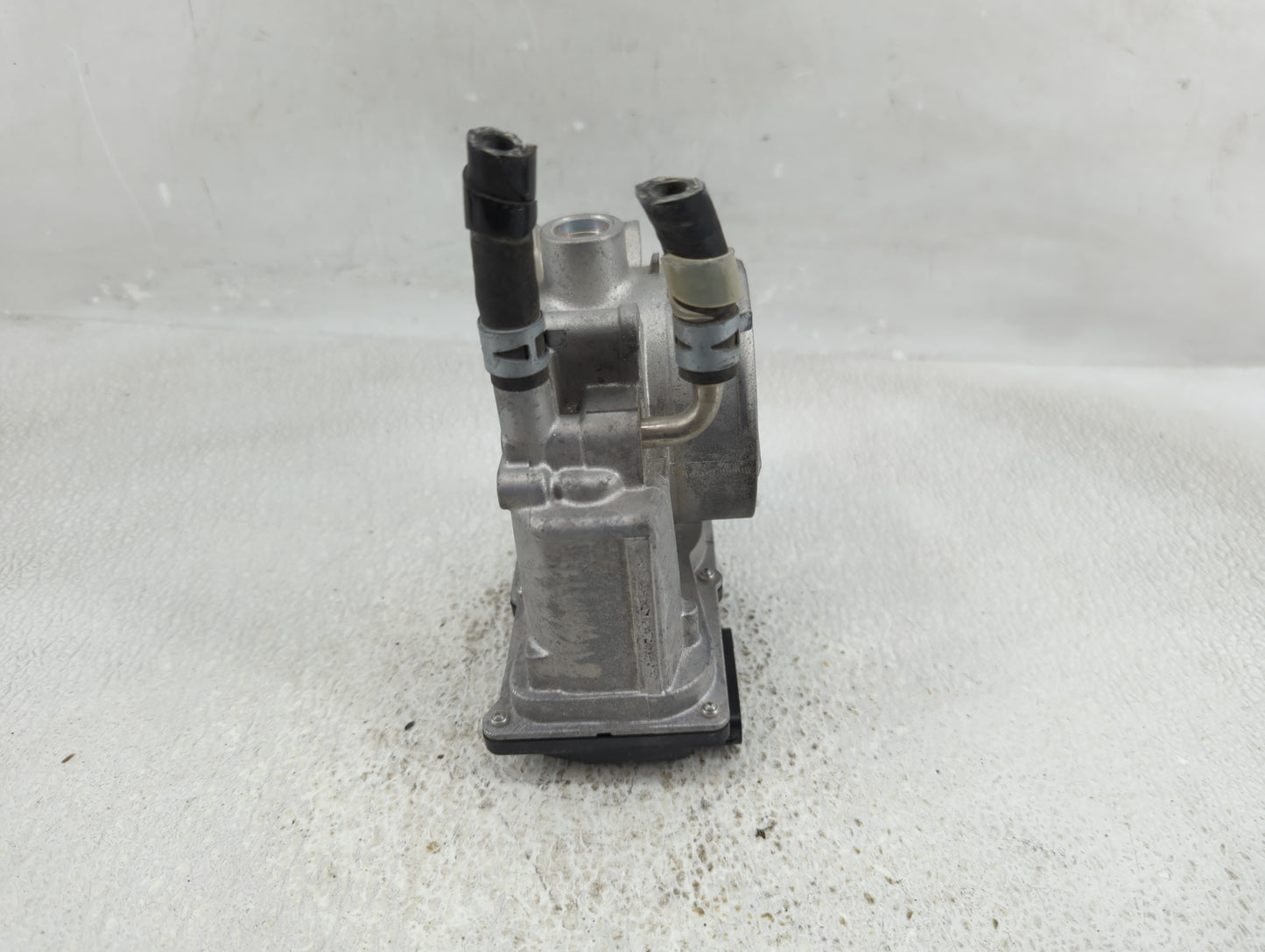 2005-2018 Toyota Avalon Throttle Body P/N:22030-31030 22030-0P050 Fits OEM Used Auto Parts - Oemusedautoparts1.com
