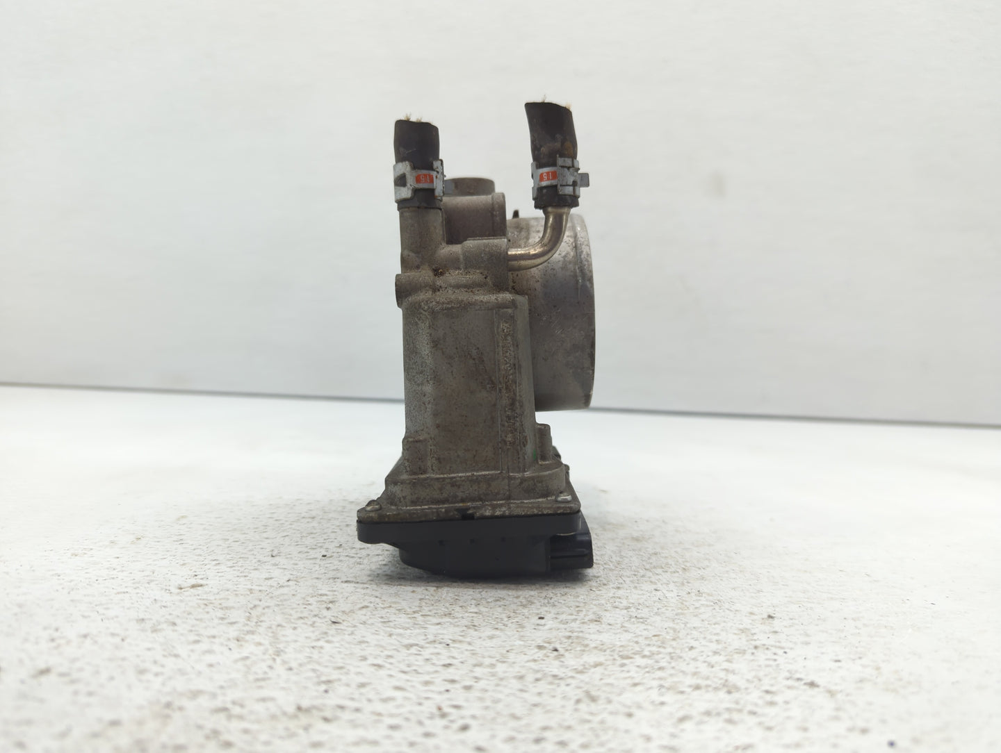 2005-2018 Toyota Avalon Throttle Body P/N:22030-0P050 Fits OEM Used Auto Parts - Oemusedautoparts1.com