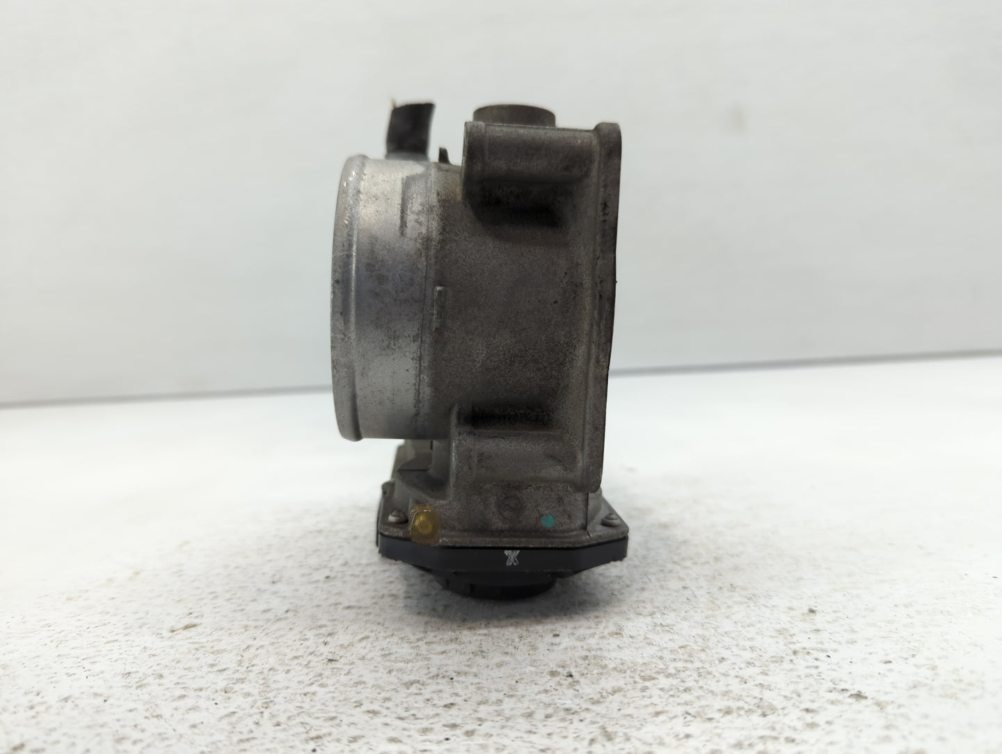 2005-2018 Toyota Avalon Throttle Body P/N:22030-0P050 Fits OEM Used Auto Parts - Oemusedautoparts1.com