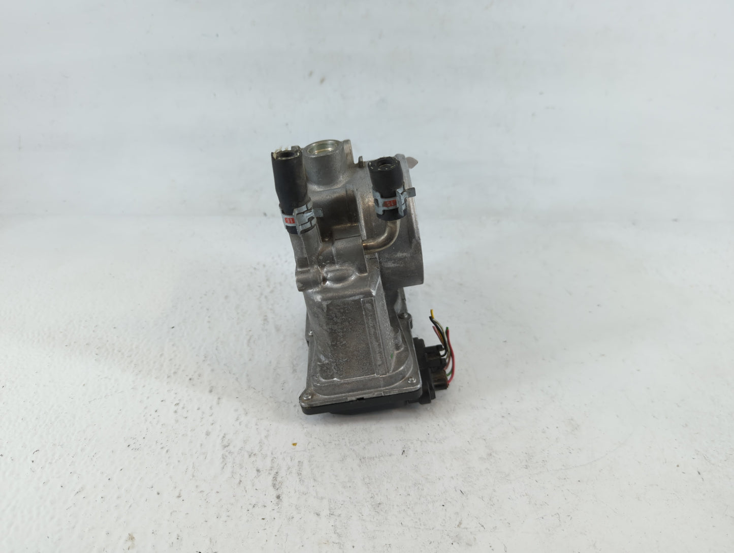 2010 Toyota Avalon Throttle Body P/N:9H21003127 22030-0P050 Fits OEM Used Auto Parts - Oemusedautoparts1.com