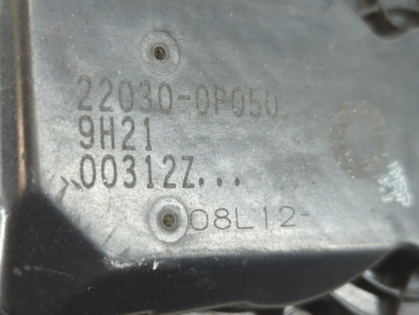 2010 Toyota Avalon Throttle Body P/N:9H21003127 22030-0P050 Fits OEM Used Auto Parts - Oemusedautoparts1.com