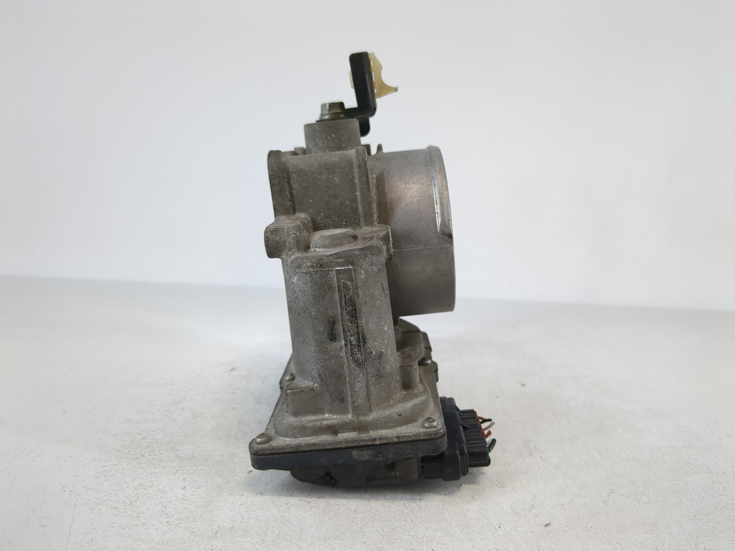 2007-2011 Toyota Camry Throttle Body P/N:22030-0V010 Fits Fits 2006 2007 2008 2009 2010 2011 2012 2013 2014 2015 OEM Used Au