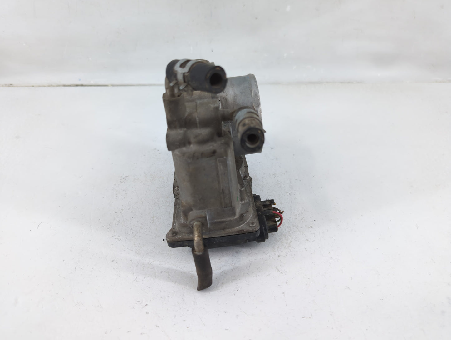 2007-2011 Toyota Camry Throttle Body P/N:22030-0H030 Fits Fits 2006 2007 2008 2009 2010 2011 2012 2013 2014 2015 OEM Used Au