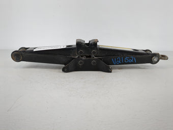 compare product 2010 Toyota Camry Spare Scissor Car Jack 1120608