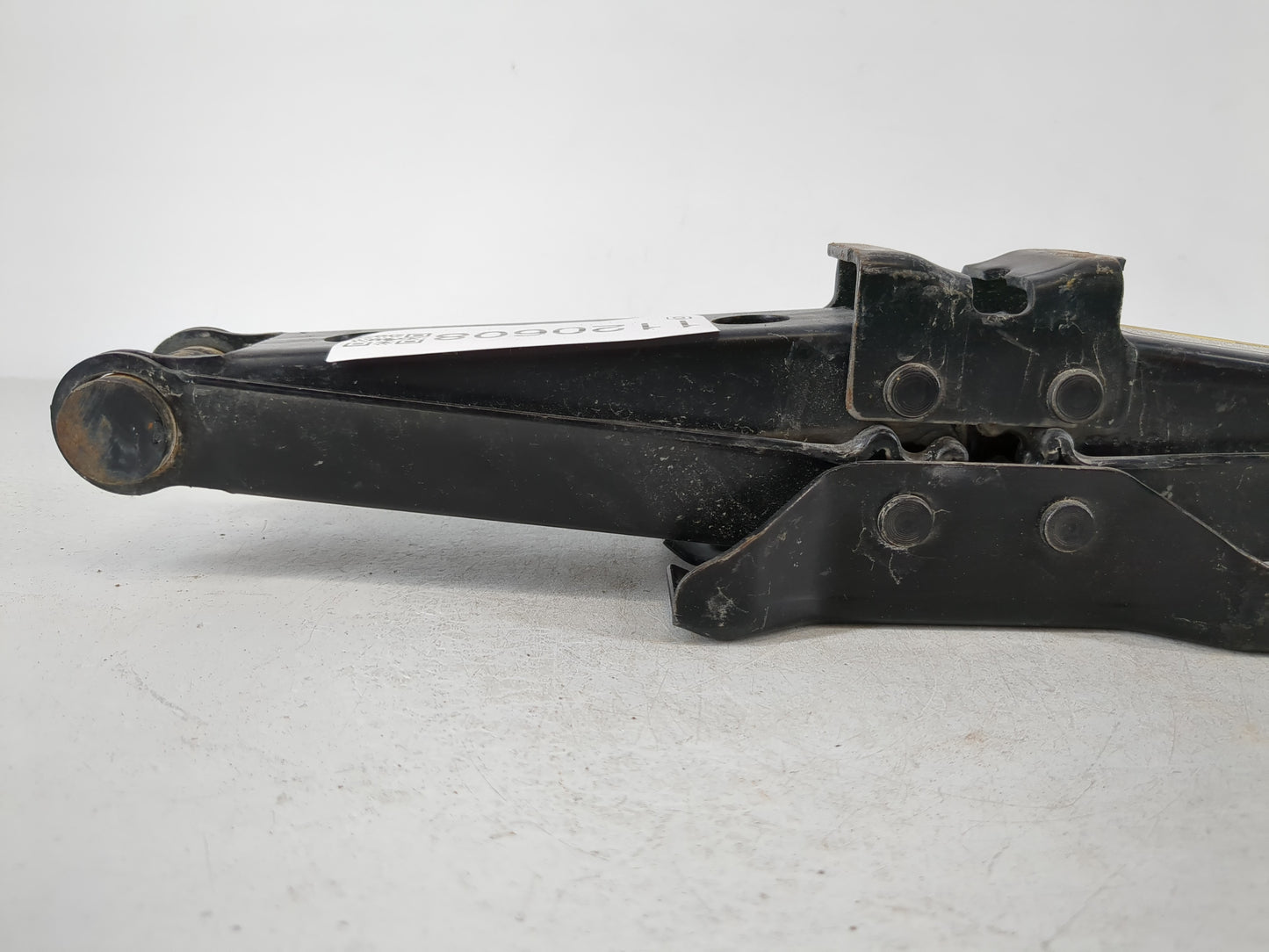 2010 Toyota Camry Spare Scissor Car Jack 1120608 - Oemusedautoparts1.com