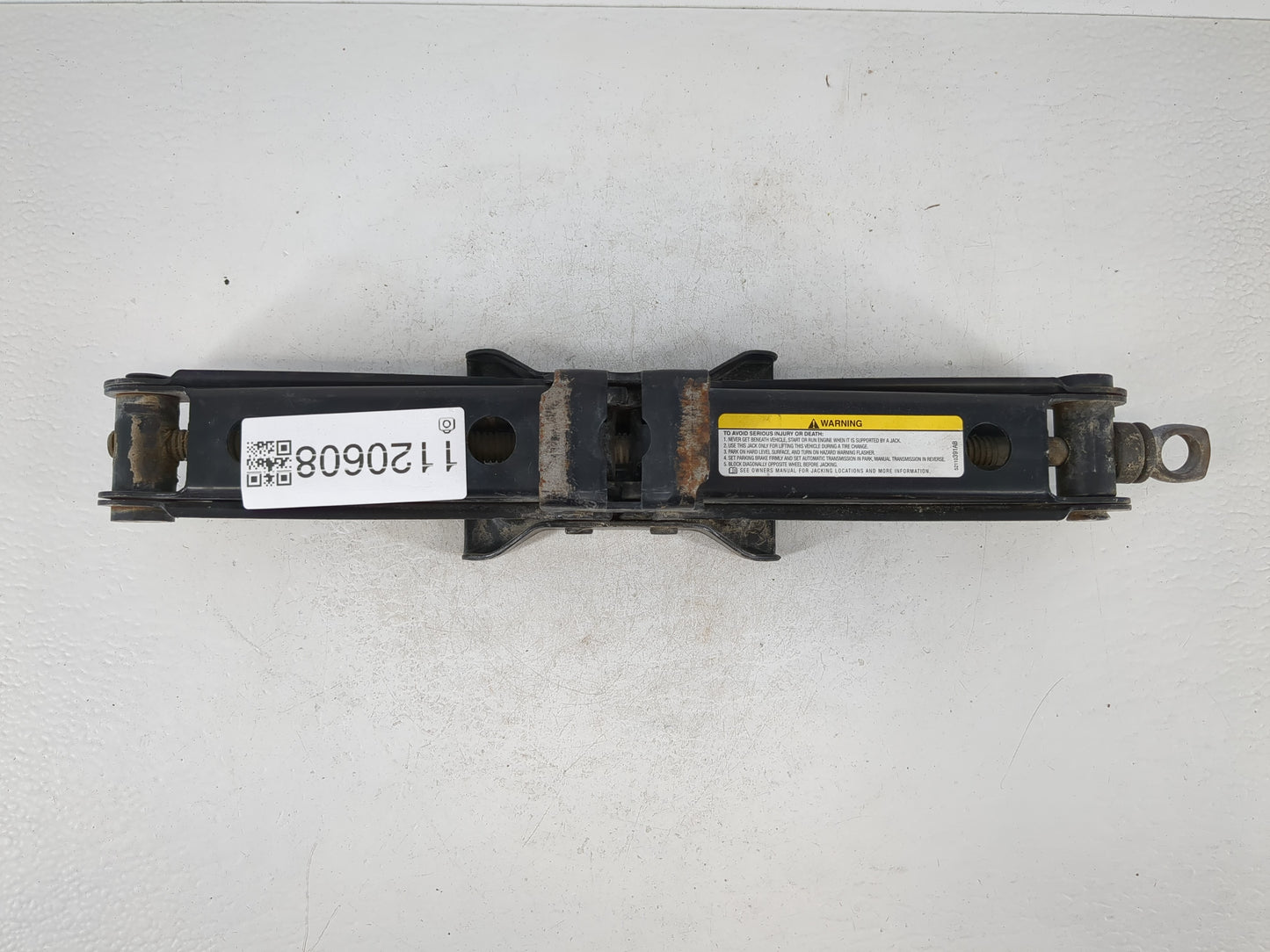 2010 Toyota Camry Spare Scissor Car Jack 1120608 - Oemusedautoparts1.com