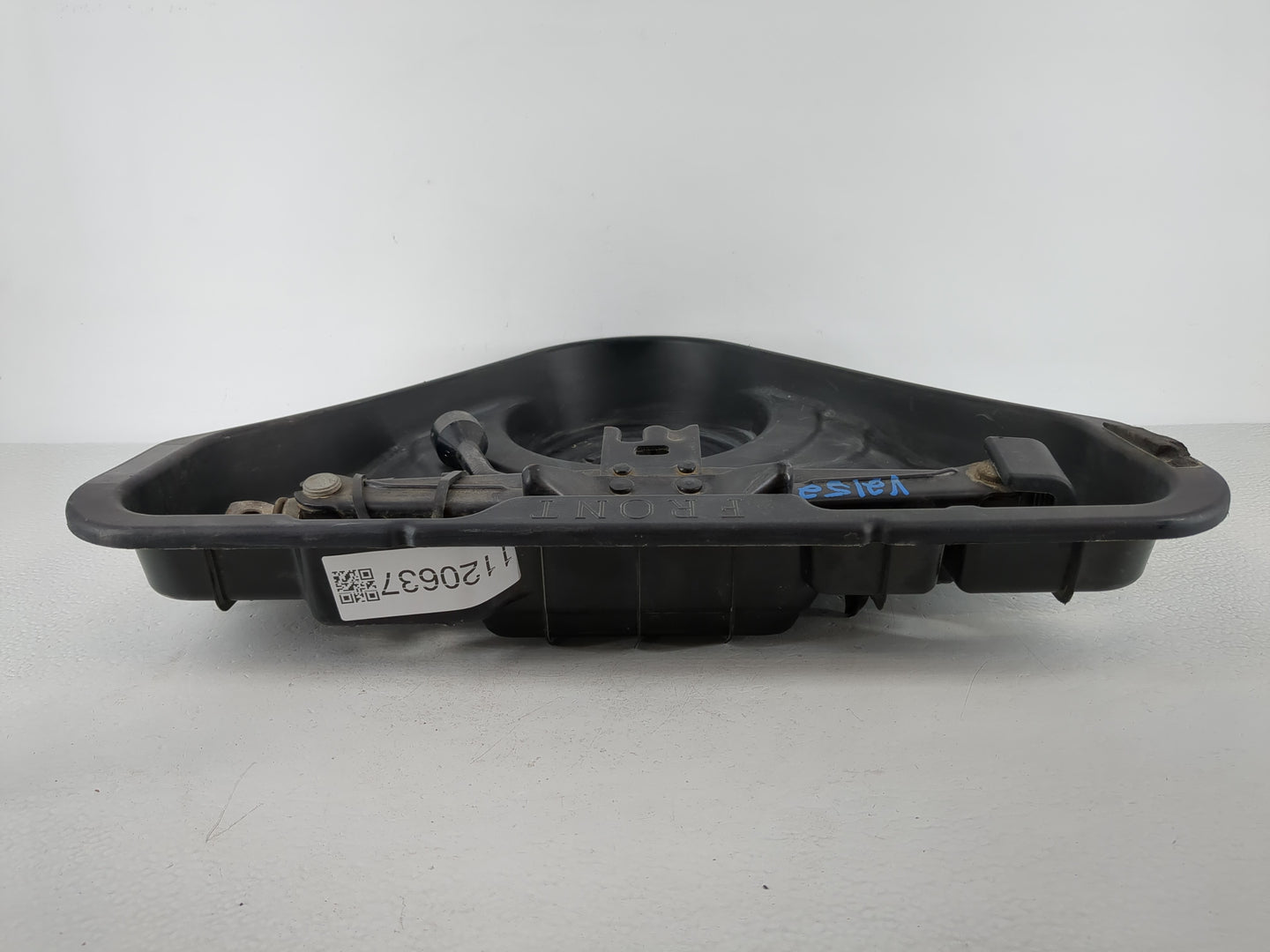 2010 Toyota Camry Spare Scissor Car Jack 1120637 - Oemusedautoparts1.com