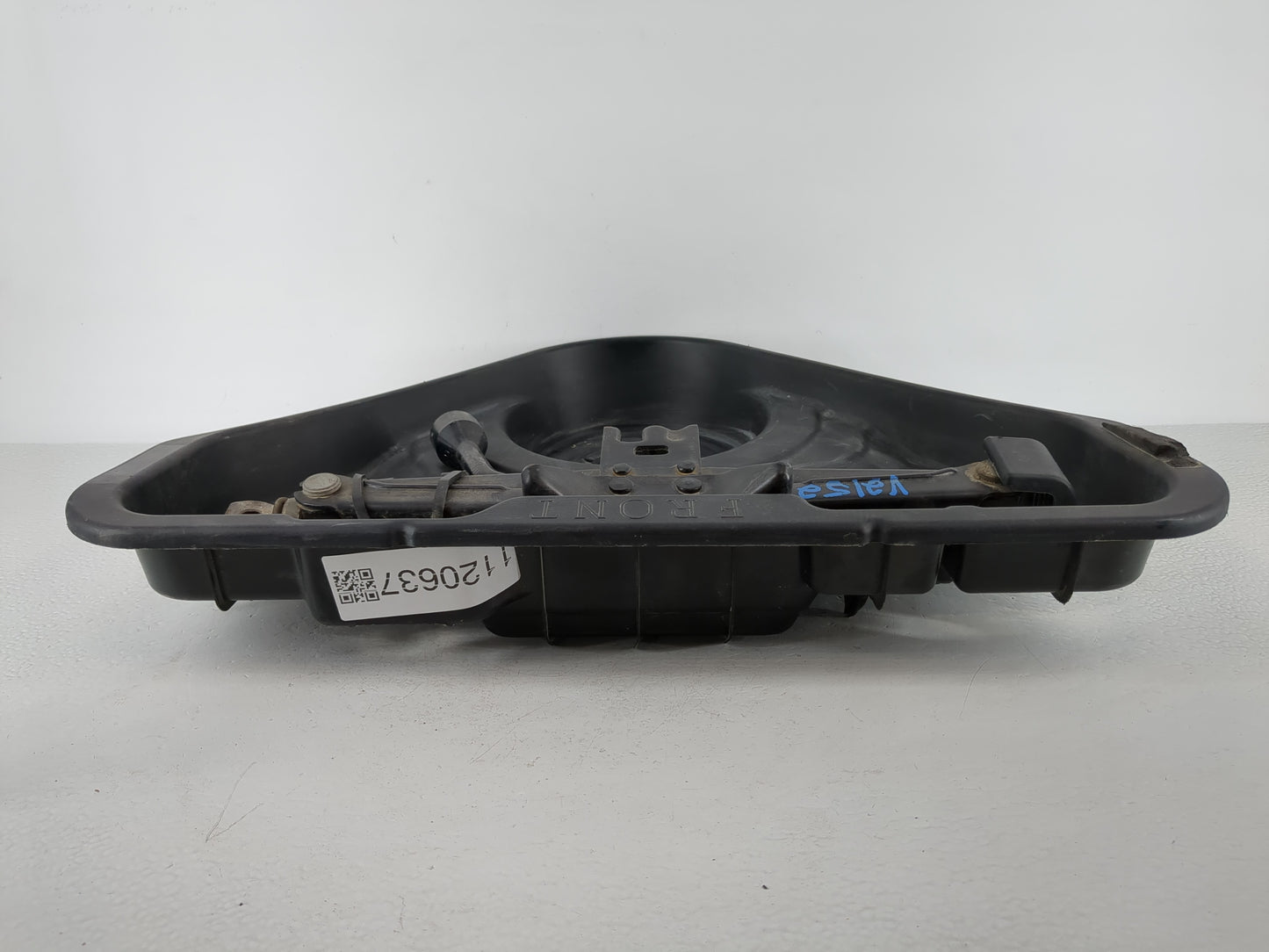 2010 Toyota Camry Spare Scissor Car Jack 1120637 - Oemusedautoparts1.com