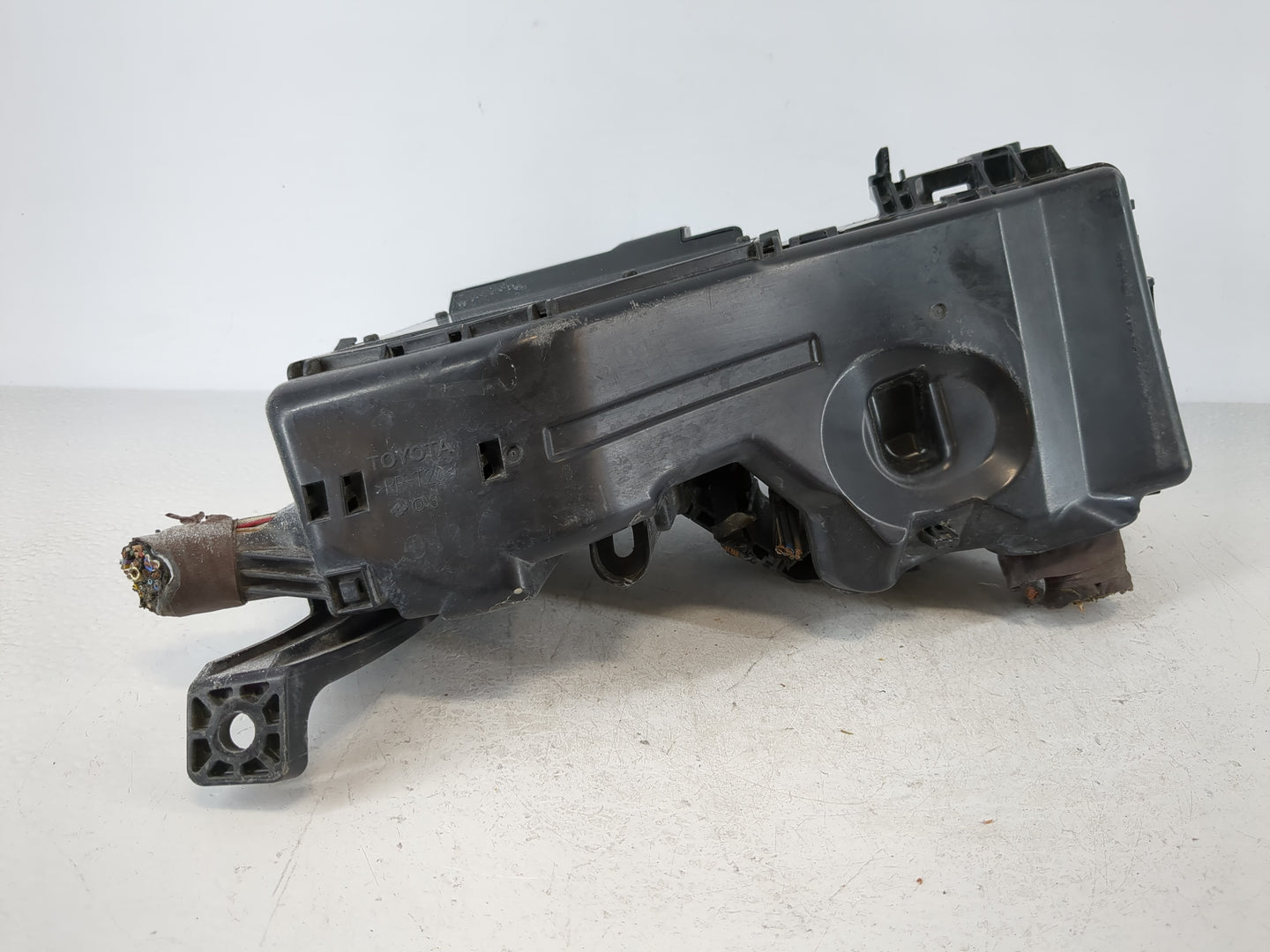 2010 Toyota Camry Fusebox Fuse Box Panel Relay Module P/N:82720-06091 TP1974 Fits OEM Used Auto Parts - Oemusedautoparts1.co