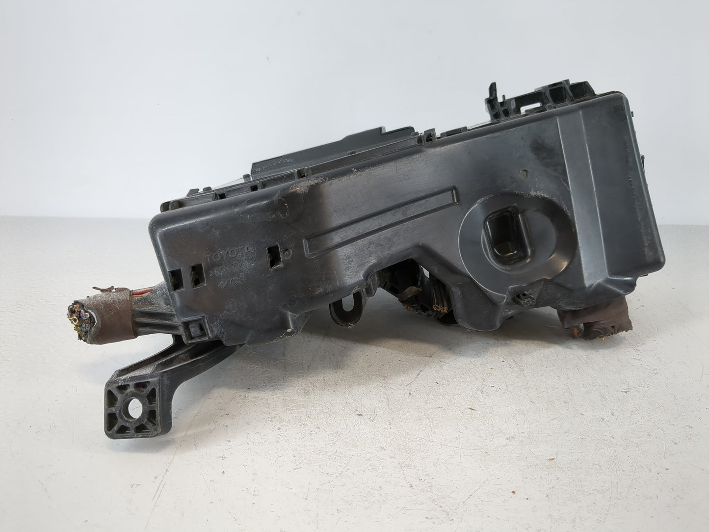 2010 Toyota Camry Fusebox Fuse Box Panel Relay Module P/N:82720-06091 TP1974 Fits OEM Used Auto Parts - Oemusedautoparts1.co