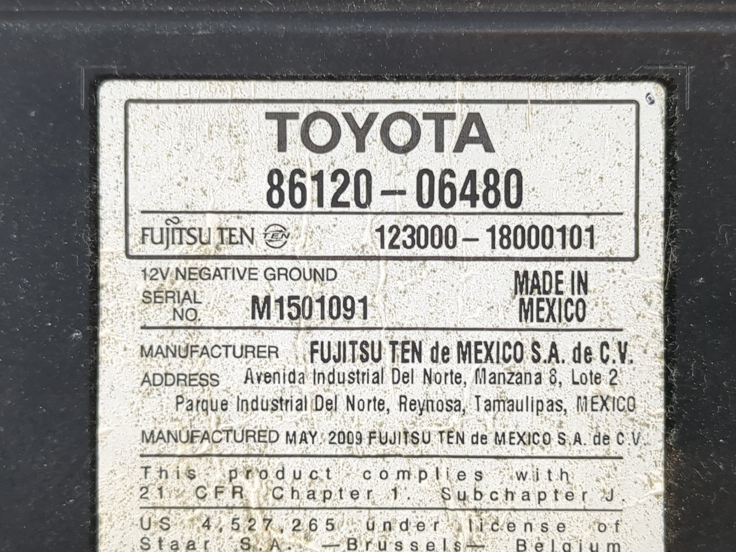 2010-2011 Toyota Camry Radio AM FM Cd Player Receiver Replacement P/N:86120-06480 Fits Fits 2010 2011 OEM Used Auto Parts - 