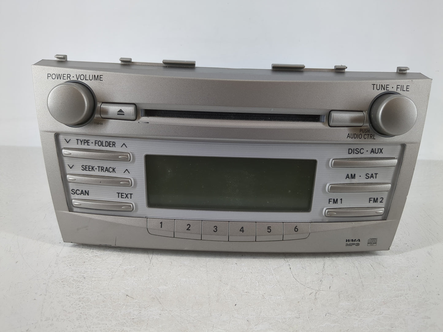 2010-2011 Toyota Camry Radio AM FM Cd Player Receiver Replacement P/N:86120-06480 Fits Fits 2010 2011 OEM Used Auto Parts - 