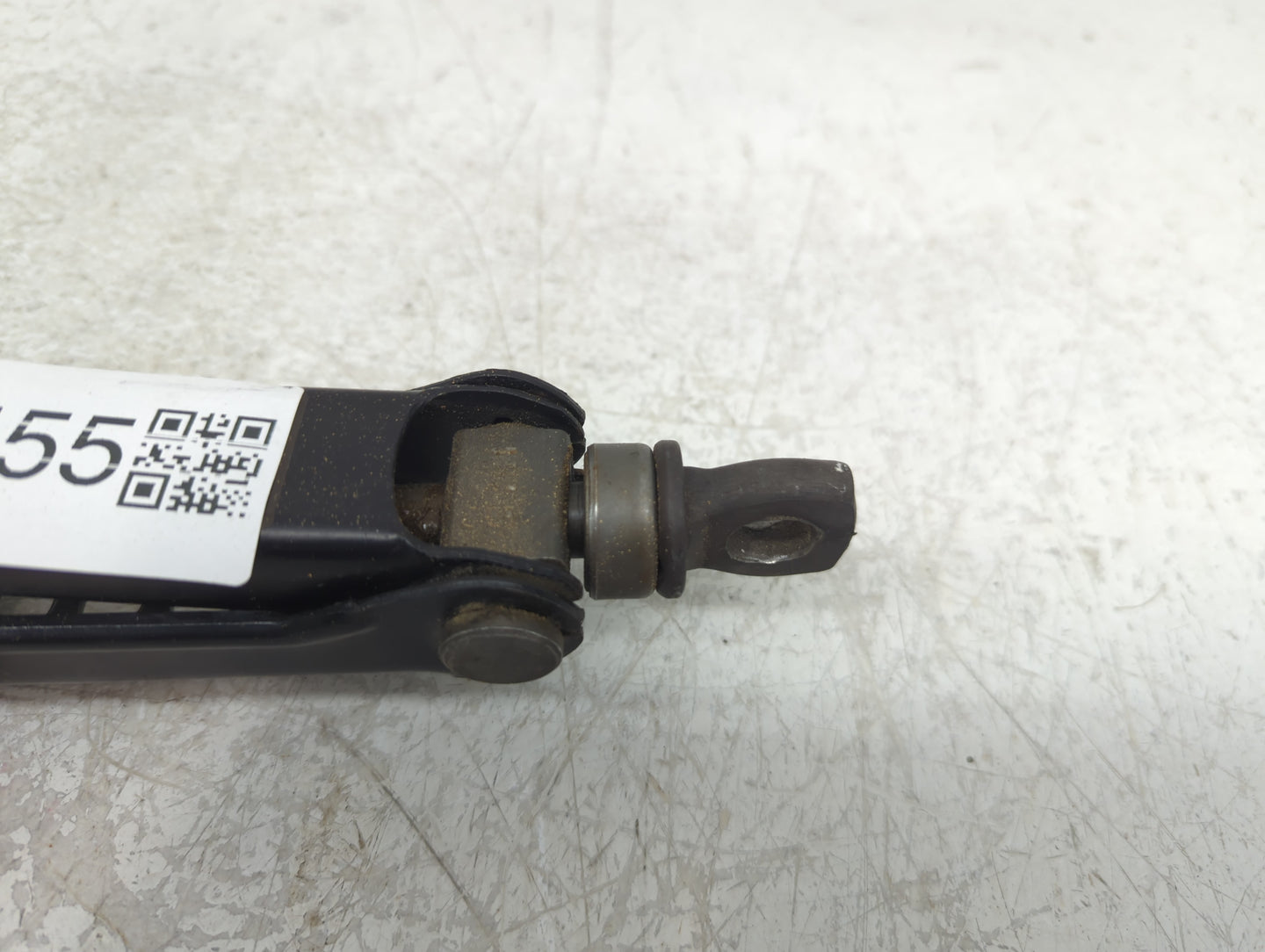 2010 Toyota Camry Spare Scissor Car Jack - Oemusedautoparts1.com