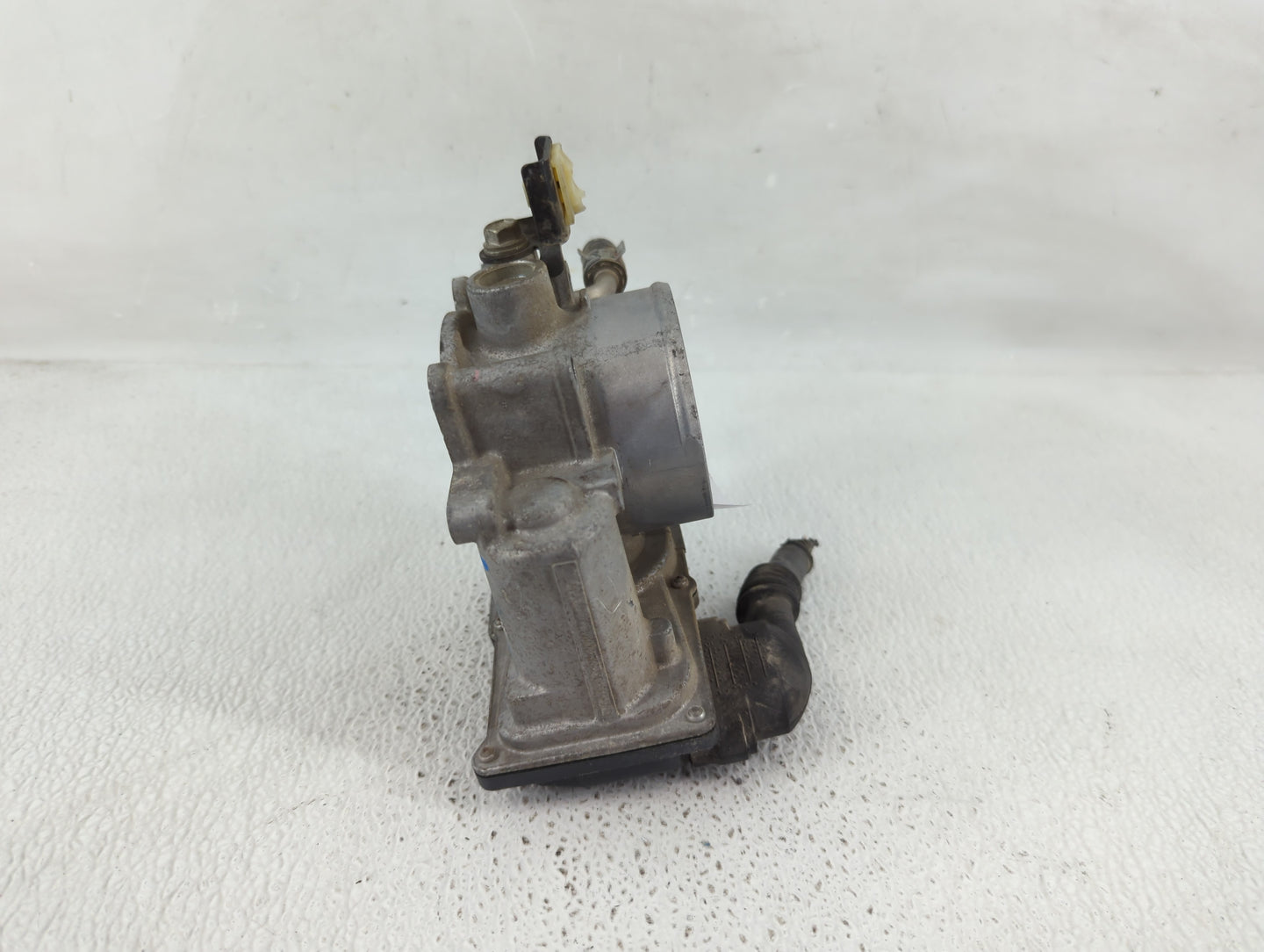2010-2017 Toyota Camry Throttle Body P/N:22030-36010 Fits Fits 2009 2010 2011 2012 2013 2014 2015 2016 2017 2018 2019 OEM Us