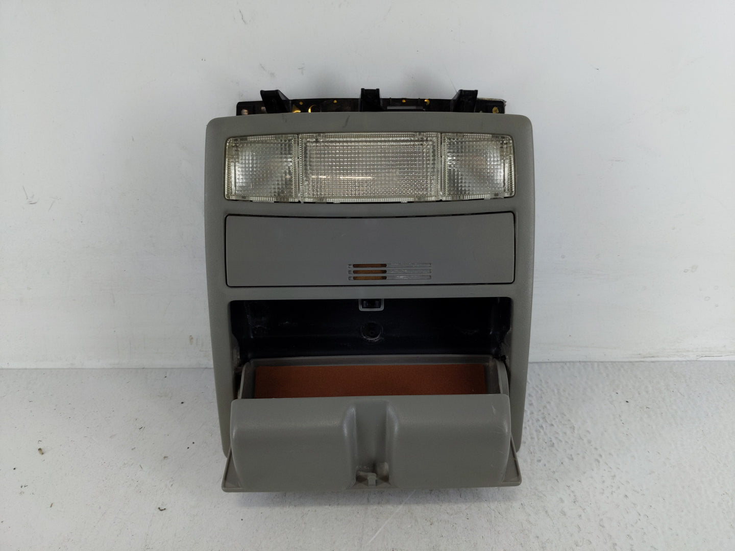 2010 Toyota Camry Overhead Roof Console - Oemusedautoparts1.com