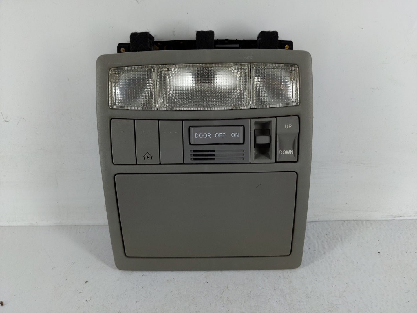 2010 Toyota Camry Overhead Roof Console - Oemusedautoparts1.com