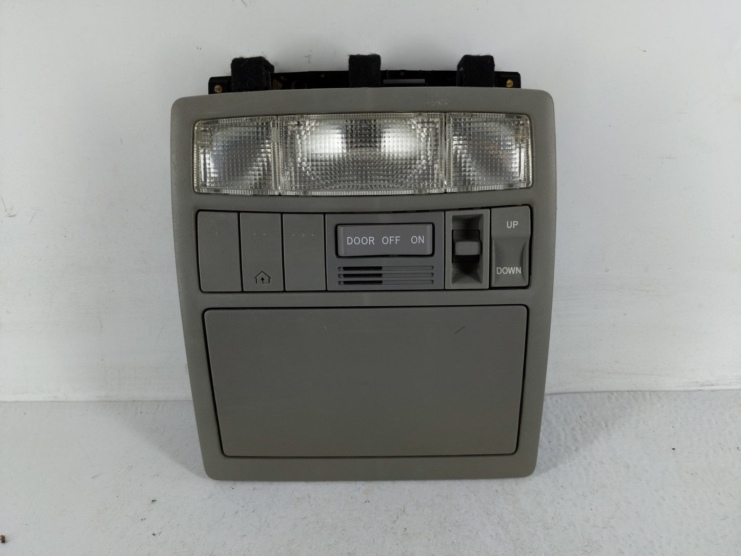 2010 Toyota Camry Overhead Roof Console - Oemusedautoparts1.com