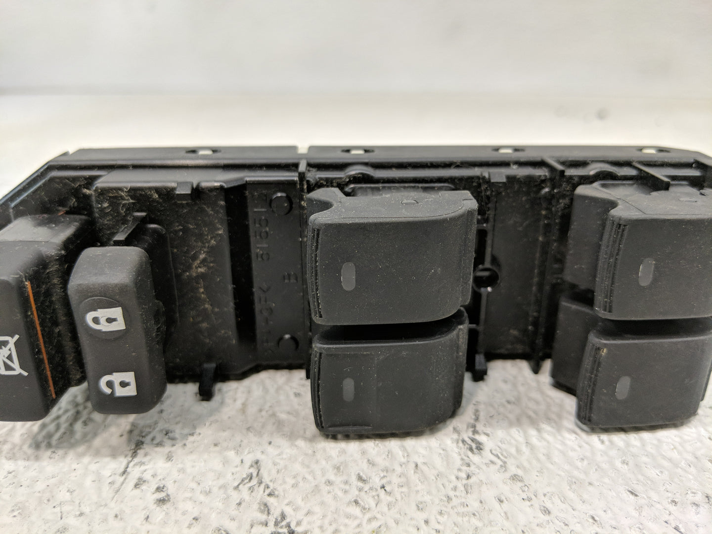 2010-2011 Toyota Camry Master Power Window Switch Replacement Driver Side Left P/N:515512 Fits OEM Used Auto Parts - Oemused
