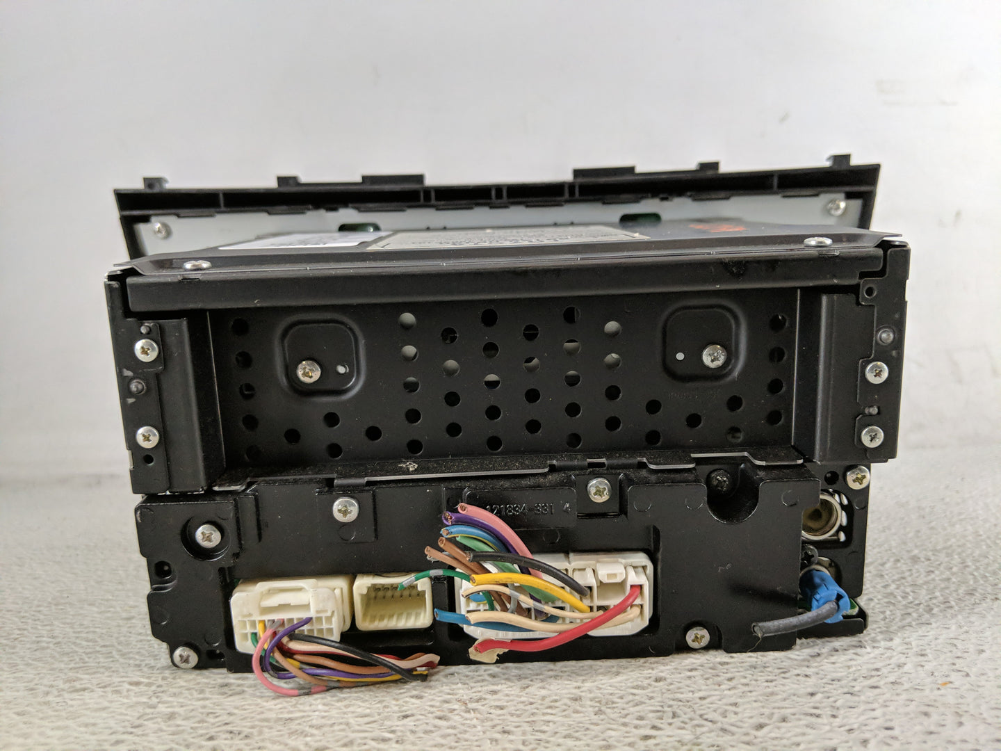 2010-2011 Toyota Camry Radio AM FM Cd Player Receiver Replacement P/N:86120-06480 Fits Fits 2010 2011 OEM Used Auto Parts - 