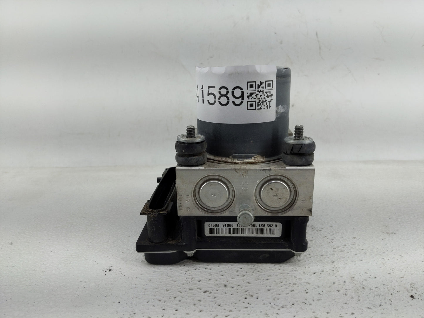 2010 Toyota Camry ABS Pump Control Module Replacement P/N:44540-06050-A Fits OEM Used Auto Parts - Oemusedautoparts1.com