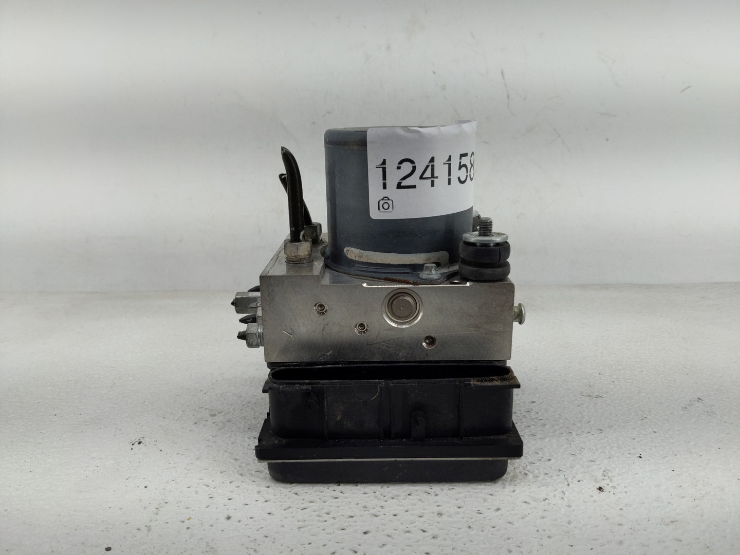 2010 Toyota Camry ABS Pump Control Module Replacement P/N:44540-06050-A Fits OEM Used Auto Parts - Oemusedautoparts1.com