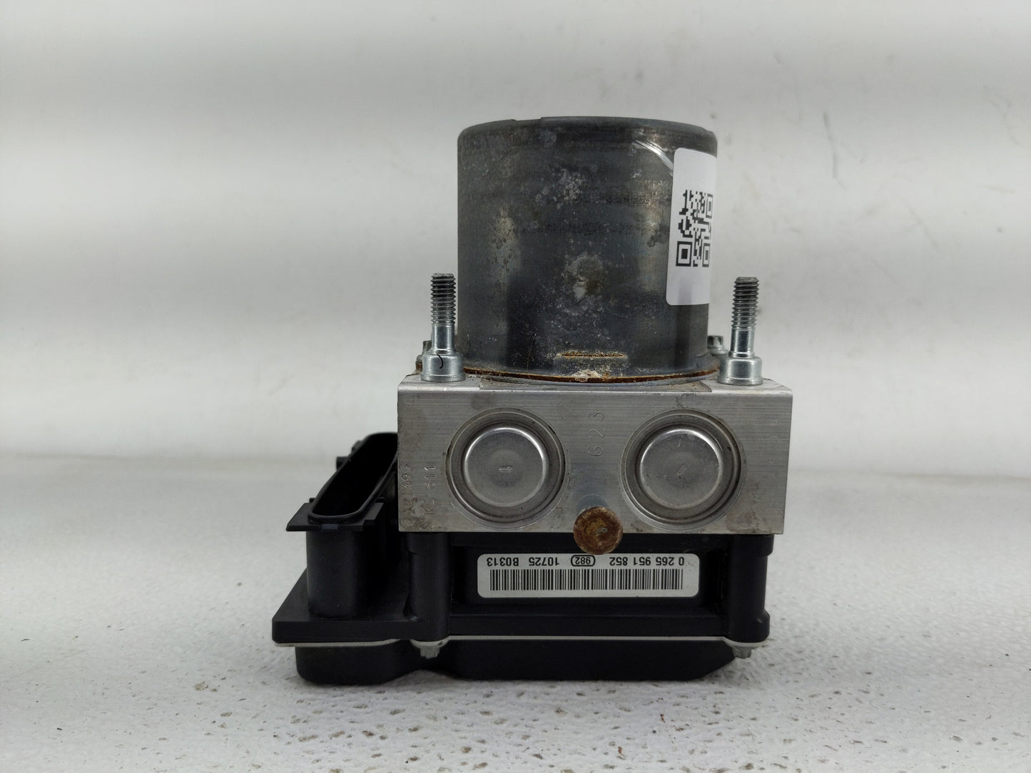 2010-2011 Toyota Camry ABS Pump Control Module Replacement P/N:44540-06050 Fits Fits 2010 2011 OEM Used Auto Parts - Oemused