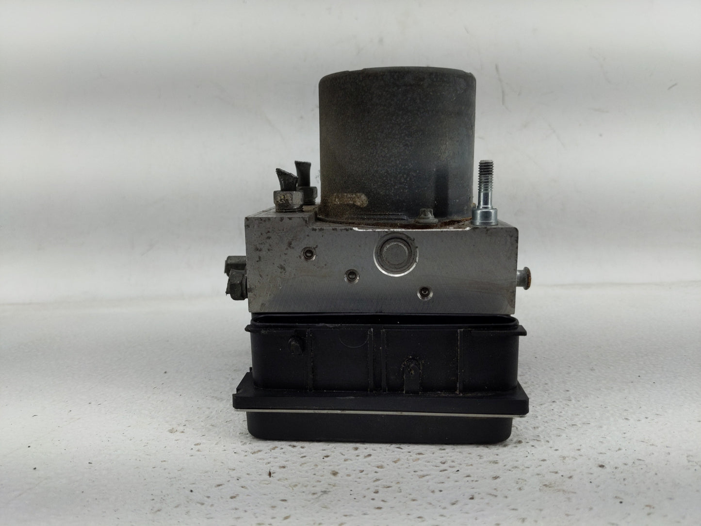 2010-2011 Toyota Camry ABS Pump Control Module Replacement P/N:44540-06050 Fits Fits 2010 2011 OEM Used Auto Parts - Oemused