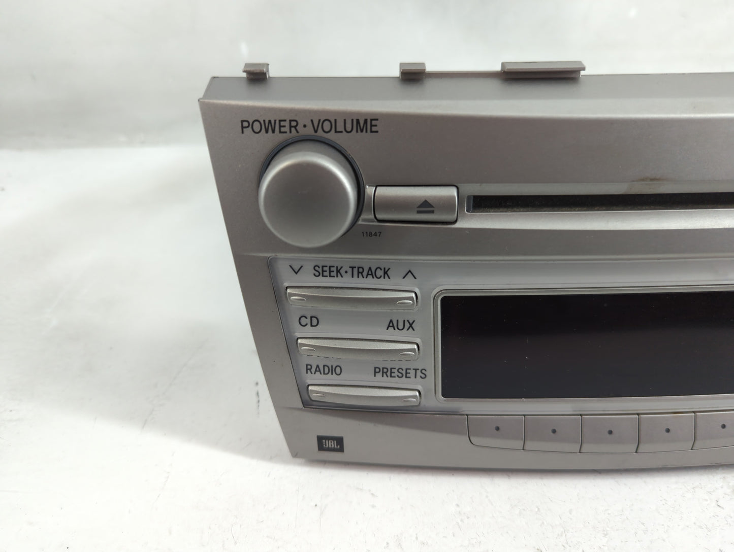 2010-2011 Toyota Camry Radio AM FM Cd Player Receiver Replacement P/N:86120-06490 86120-06480 Fits Fits 2010 2011 OEM Used A
