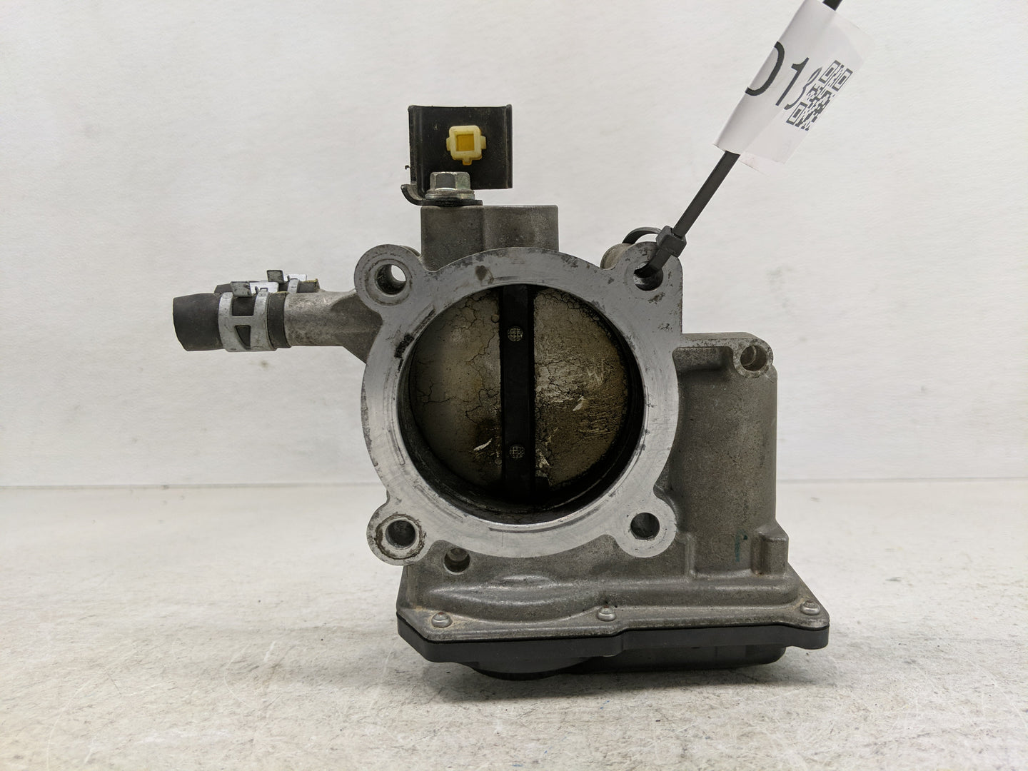 2010-2017 Toyota Camry Throttle Body Fits Fits 2009 2010 2011 2012 2013 2014 2015 2016 2017 2018 2019 OEM Used Auto Parts - 