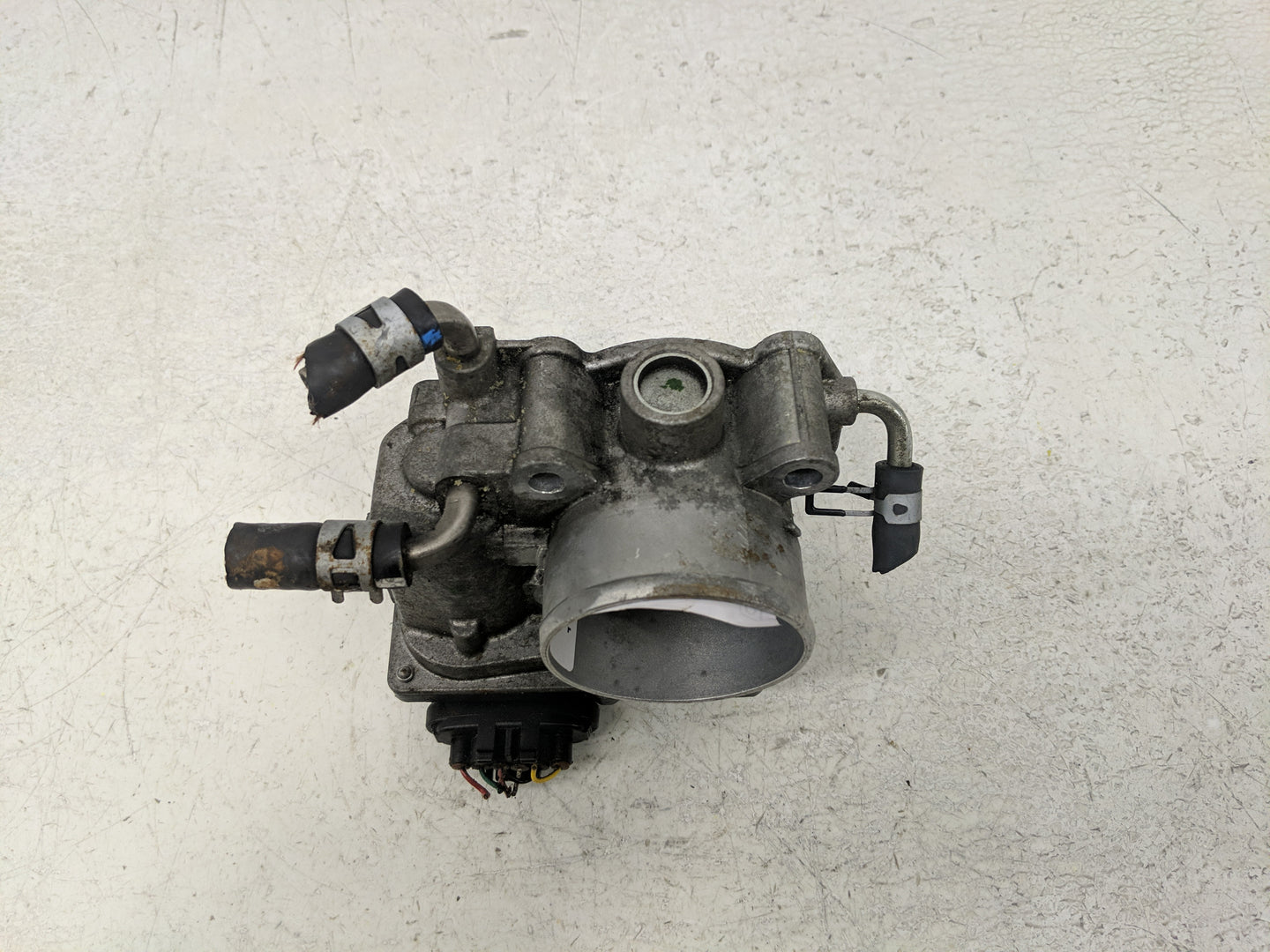 2007-2011 Toyota Camry Throttle Body Fits Fits 2006 2007 2008 2009 2010 2011 2012 2013 2014 2015 OEM Used Auto Parts - Oemus