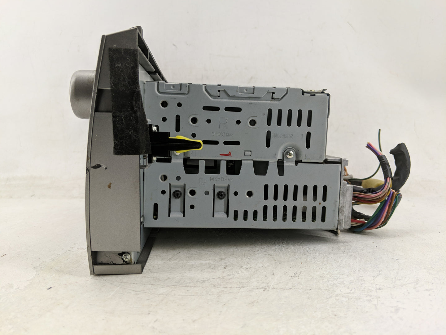 2010-2011 Toyota Camry Radio AM FM Cd Player Receiver Replacement P/N:86120-06700 Fits Fits 2010 2011 OEM Used Auto Parts - 
