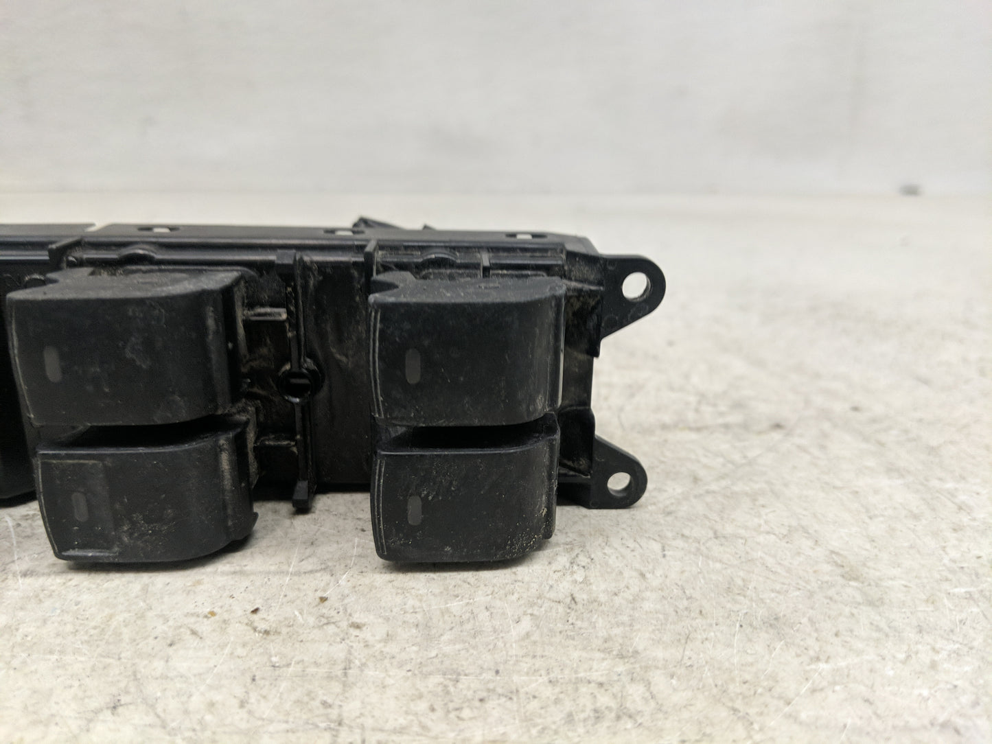 2010-2011 Toyota Camry Master Power Window Switch Replacement Driver Side Left P/N:84820-02190 Fits OEM Used Auto Parts - Oe