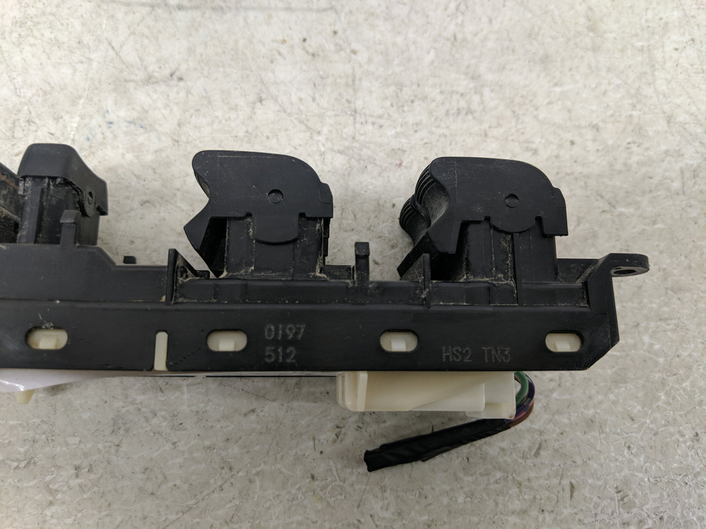 2010-2011 Toyota Camry Master Power Window Switch Replacement Driver Side Left P/N:84820-02190 Fits OEM Used Auto Parts - Oe