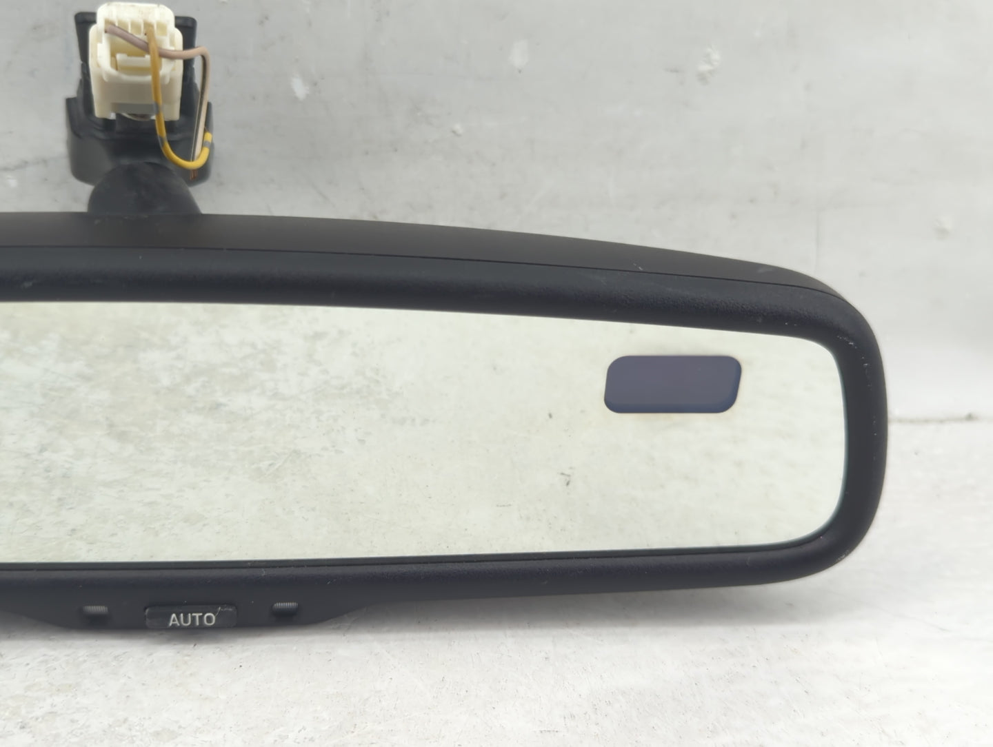 2007-2012 Toyota Camry Interior Rear View Mirror Replacement OEM P/N:8781006051 Fits OEM Used Auto Parts - Oemusedautoparts1