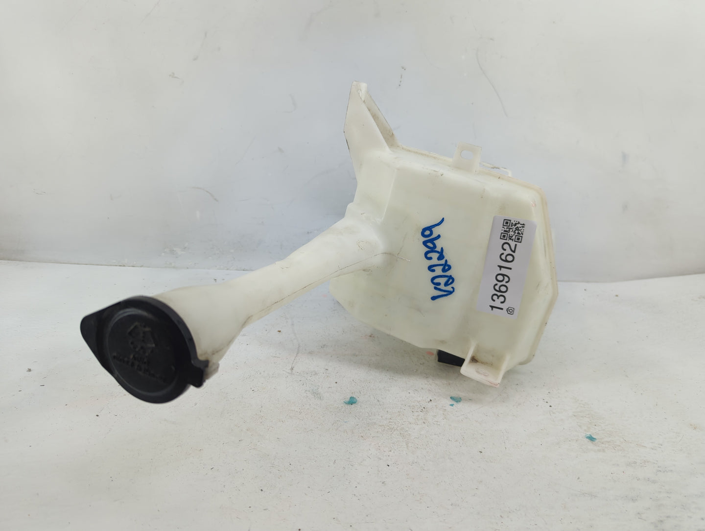 2007-2011 Toyota Camry Windshield Washer Fluid Reservoir Bottle Oem - Oemusedautoparts1.com