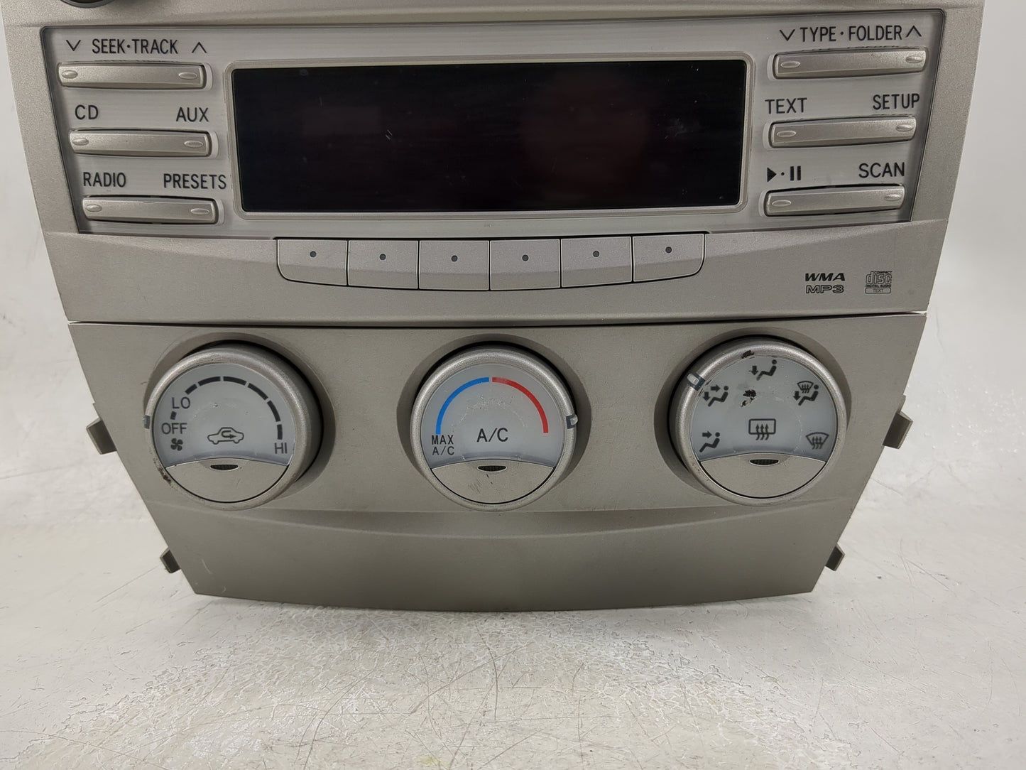 2010-2011 Toyota Camry Radio AM FM Cd Player Receiver Replacement P/N:86120-06700 Fits Fits 2010 2011 OEM Used Auto Parts - 