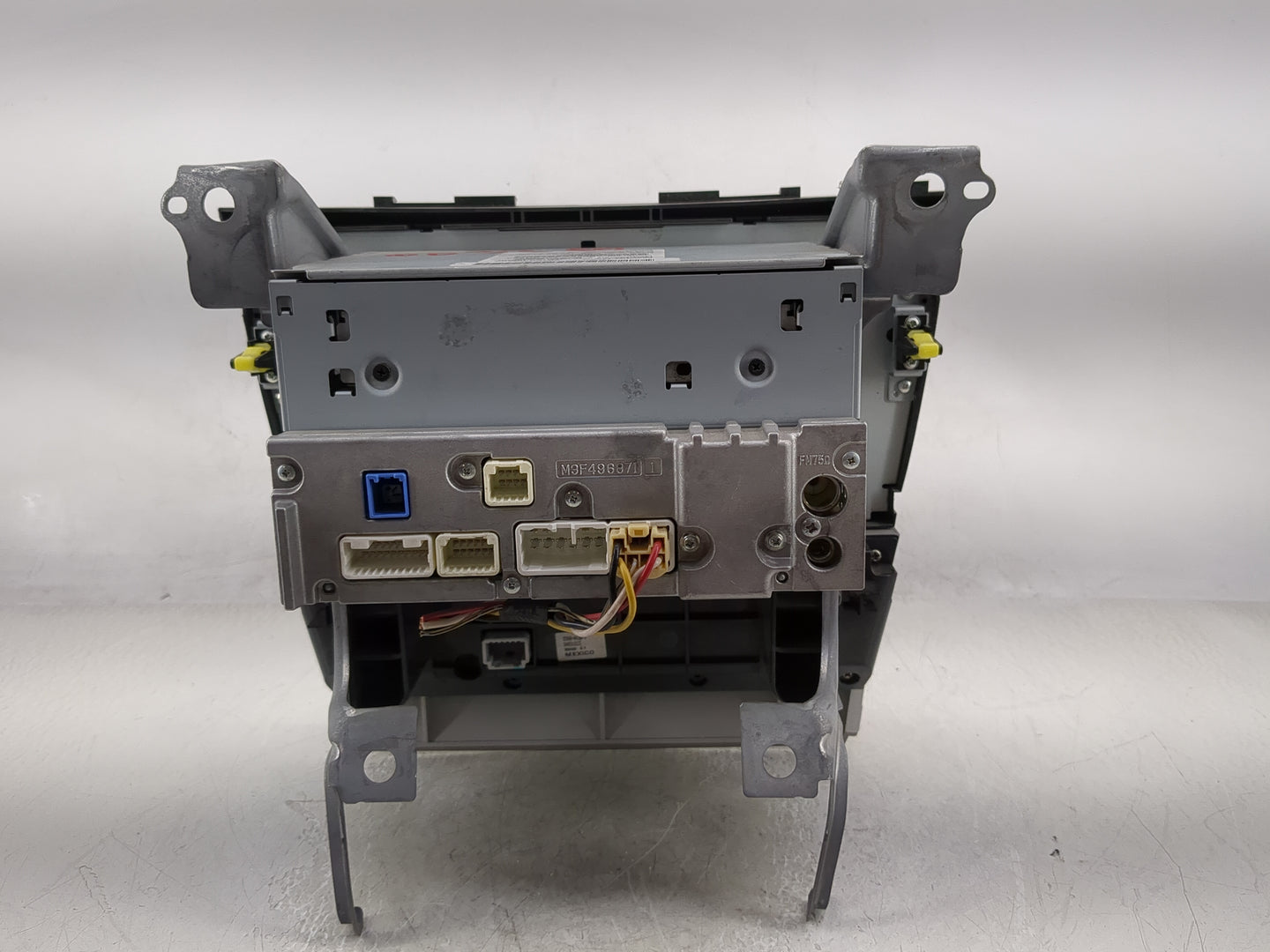 2010-2011 Toyota Camry Radio AM FM Cd Player Receiver Replacement P/N:86120-06700 Fits Fits 2010 2011 OEM Used Auto Parts - 