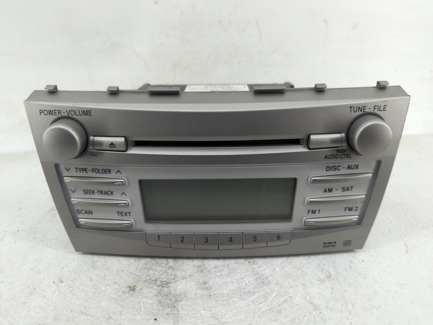 2010-2011 Toyota Camry Radio AM FM Cd Player Receiver Replacement P/N:86120-06480 Fits Fits 2010 2011 OEM Used Auto Parts - 