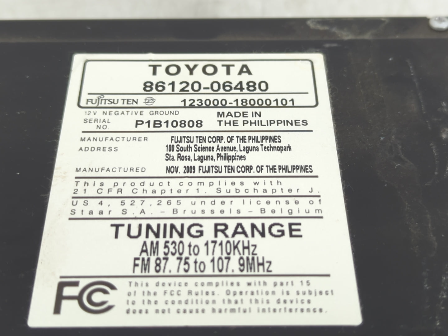 2010-2011 Toyota Camry Radio AM FM Cd Player Receiver Replacement P/N:86120-06480 Fits Fits 2010 2011 OEM Used Auto Parts - 