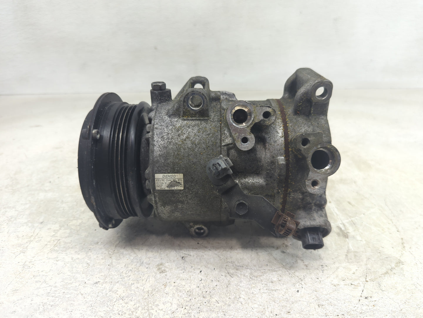 2010-2011 Toyota Camry Air Conditioning A/c Ac Compressor Oem - Oemusedautoparts1.com